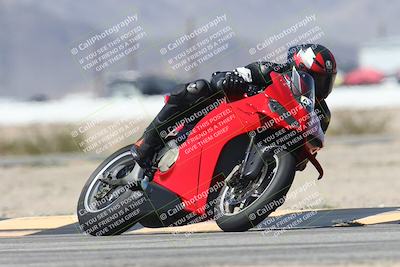 media/Oct-02-2025-Racers Edge (Thu) [[2c91cb6ab3]]/2-A Group/Session 3-Turn 4 Part 2 (1145am)/